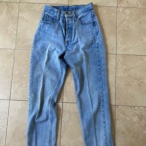 Button up Brandy Melville Jeans